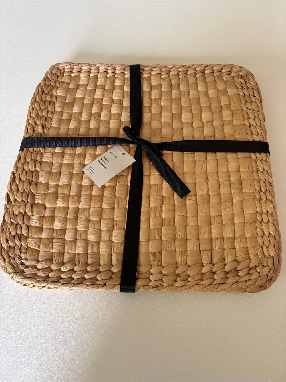 NWT West Elm Palma Woven Place Mats Set of 4 Natural Dining Entertaining 15"x15"